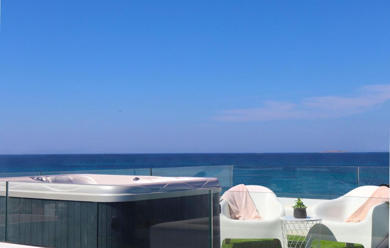 Beach Apartment Thalia With Hot Tub And Sea View Agios Prokopios (Naxos) Exterior foto